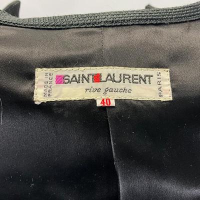 431 Vintage SAINT LAURENT Rive Gauche Black Velvet Jacket Size 40