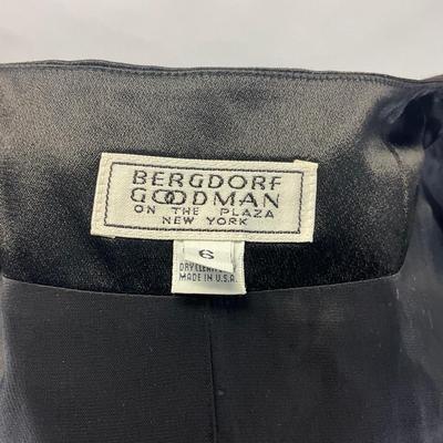 432 Vintage BERGDORF GOODMAN Purple Cropped Jacket Size 6