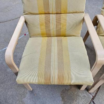 Outdoor patio table with 4 cushioned chairs