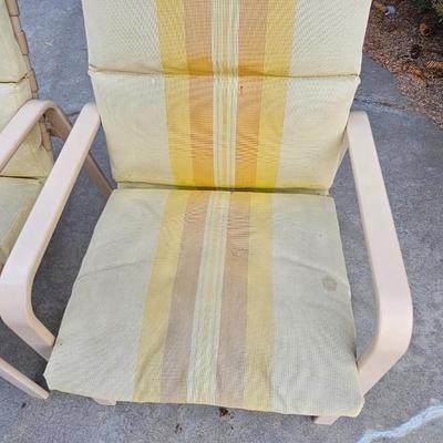 Outdoor patio table with 4 cushioned chairs