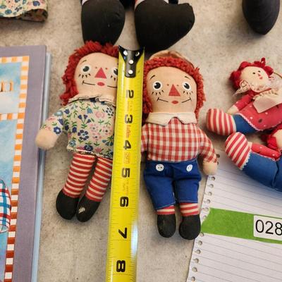 Raggedy Ann Dolls And Books Lot