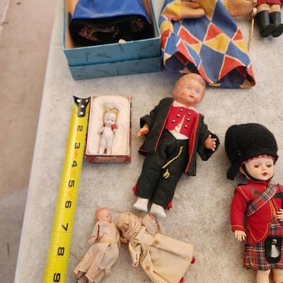 Dolls & Puppet Lot