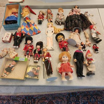 Dolls & Puppet Lot