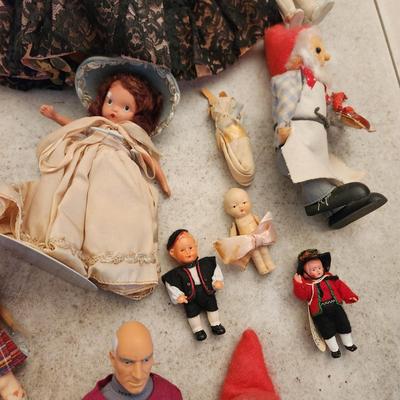 Dolls & Puppet Lot