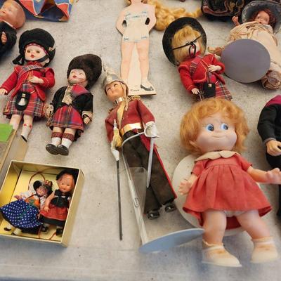 Dolls & Puppet Lot