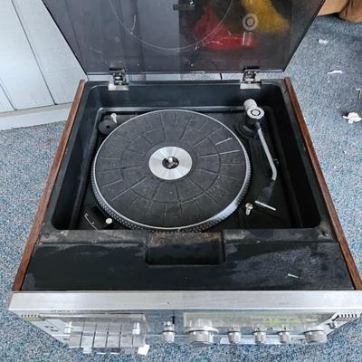 Yorx AM-FM stereo cassette / 8-Track /turntable / AM/FM Stereo receiver Model M2681