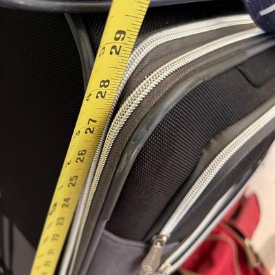 Big Luggage Lot - Bass, Tag, Tommy Hilfiger, Sketchers