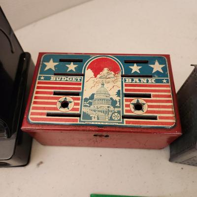3 Metal Toy Banks