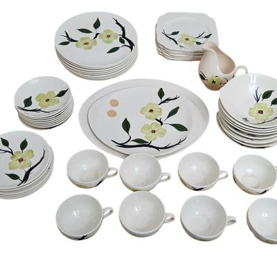Southern Dogwood (Yellow) by Blue Ridge Southern Pottery Lot