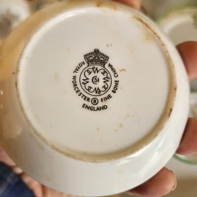 Mixed Lot of China Plates Bowls Royal Worchester ,Aynsley Copeland and others