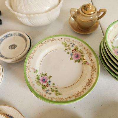 Mixed Lot of China Plates Bowls Royal Worchester ,Aynsley Copeland and others