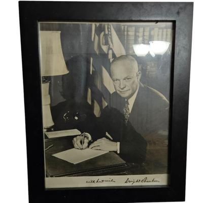 SIGNED PHOTOGRAPH OF GEN. DWIGHT D. EISENHOWER