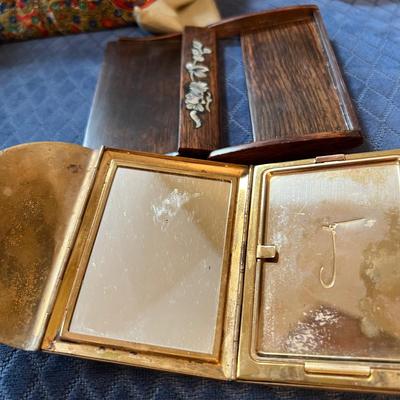 Big Lot Women's Vintage Accessories + Vanity Items