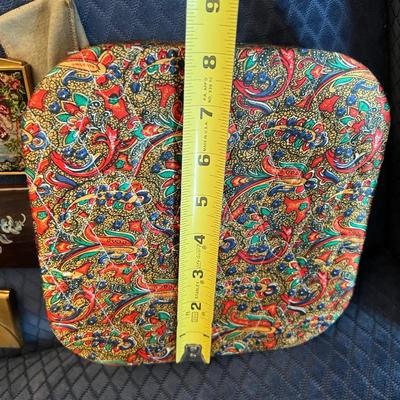 Big Lot Women's Vintage Accessories + Vanity Items