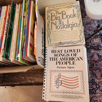Large Lot of Art Drawing Books Cartoons How to Make Pop up and more