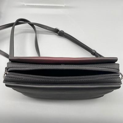 Simply Vera Crossbody Purse