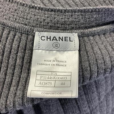 447 CHANEL Gray Pleated Knit Dress Size 44