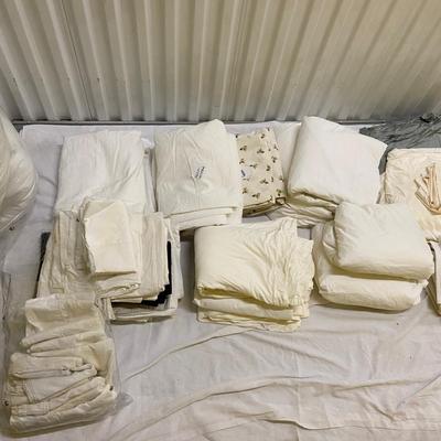 Assorted Queen Bedding Essentials (1020CR-BM)