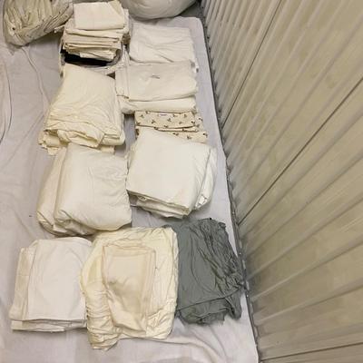 Assorted Queen Bedding Essentials (1020CR-BM)