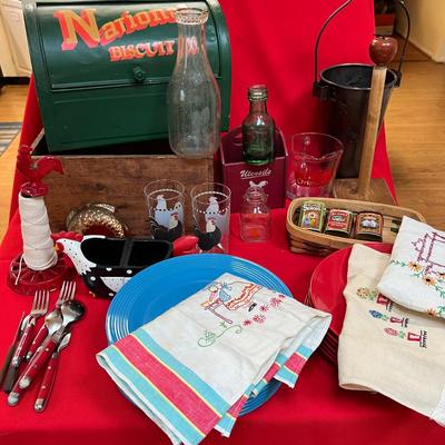 Vintage Contemporary Mixed Kitchen Decor Lot