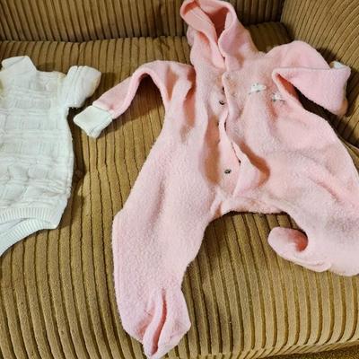 Large assortment of Vintage baby cloths - Baby blanket