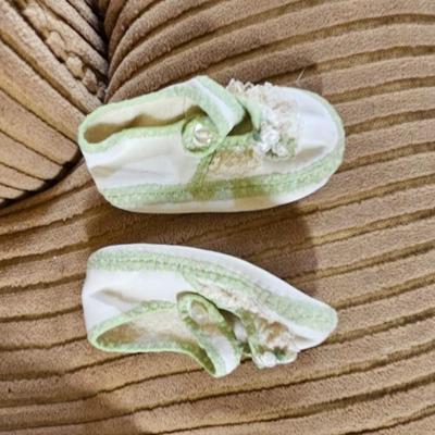 Large assortment of Vintage baby cloths - Baby blanket