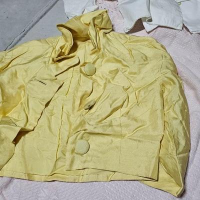 Large assortment of Vintage baby cloths - Baby blanket