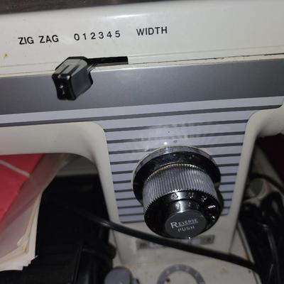 Deluxe sewing machine