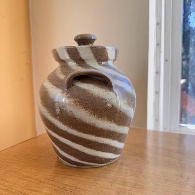 Charles Lisk and Other Earth-Toned Pottery (DR-DZ)