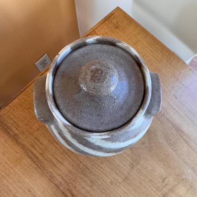 Charles Lisk and Other Earth-Toned Pottery (DR-DZ)
