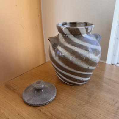 Charles Lisk and Other Earth-Toned Pottery (DR-DZ)