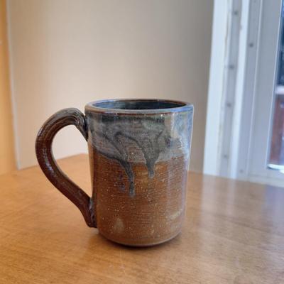 Charles Lisk and Other Earth-Toned Pottery (DR-DZ)