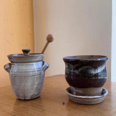 Charles Lisk and Other Earth-Toned Pottery (DR-DZ)