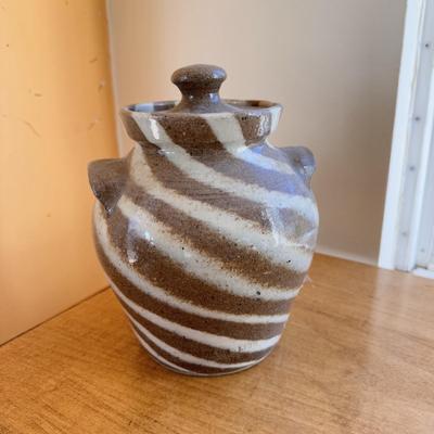 Charles Lisk and Other Earth-Toned Pottery (DR-DZ)