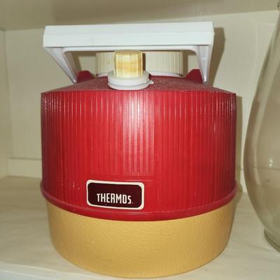 Gallon thermos