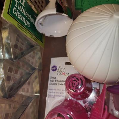 Lot of kitchen molds and gadgets
