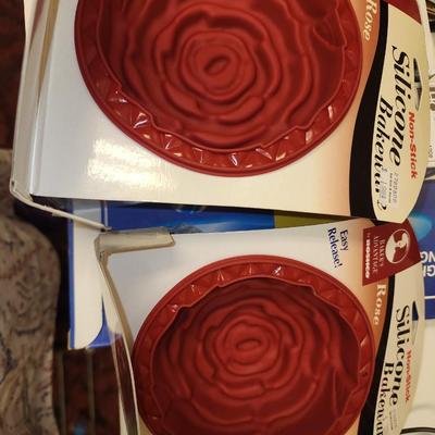Silicone bakeware lot