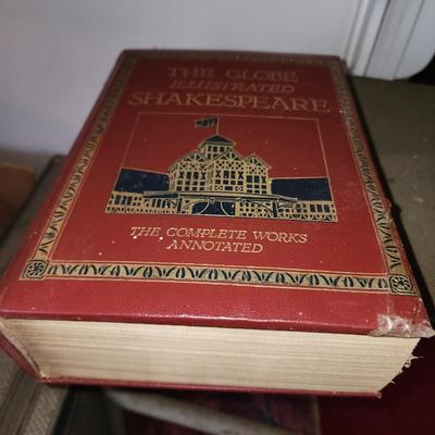 The Globe Shakespeare