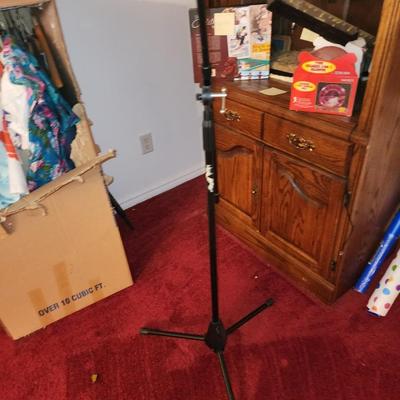 Mic stand