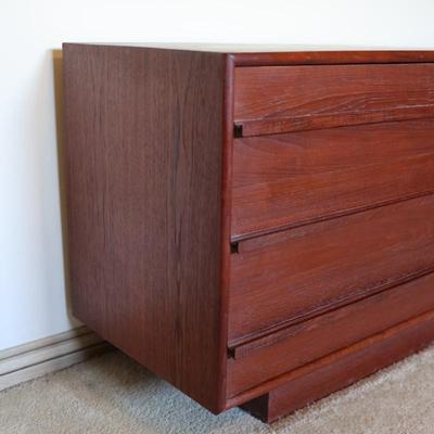 Mid-Century Six Drawer Dresser Credenza