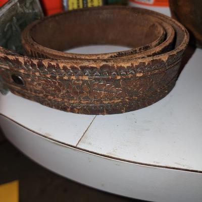 Small leather belt and buckle