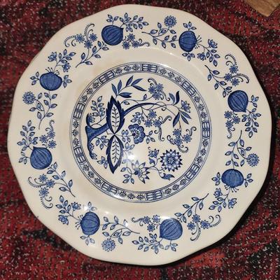 Set of 12 plates