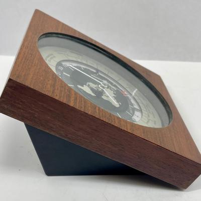 Vintage Seiko Quartz Desk World Clock Red Airplane