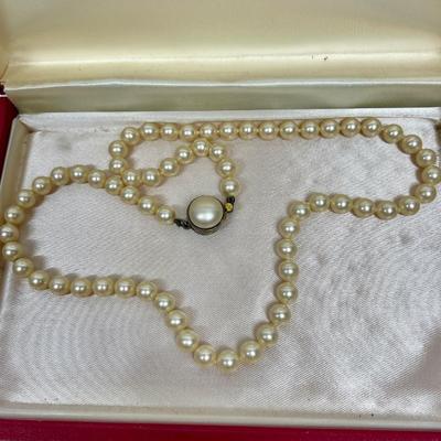Vintage MAJORICA 8mm Pearl Necklace Choker 16'' Sterling Silver Clasp