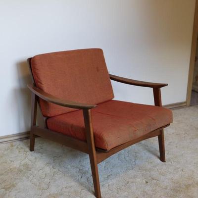 Vintage Mid Century Modern Lounge Chair with Cushions