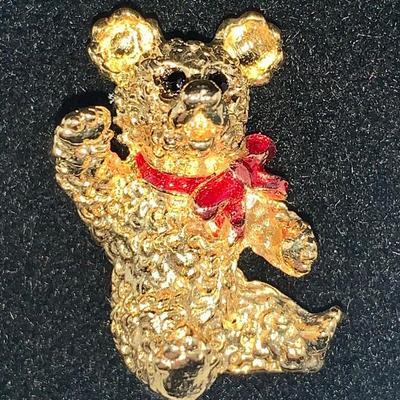 1997 RJ Graziano High-Five the Bear Pin/Brooch