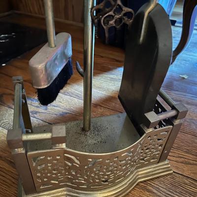 BRASS FIREPLACE TOOL SET