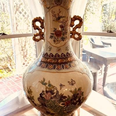 DOUBLE DRAGON HANDLE OVERSIZED ASAIN VASE