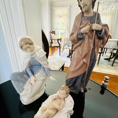 LLADRO NAO NATIVITY SCENE