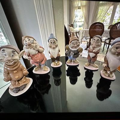LLADRO DISNEY 6 OF 7 DWARFS